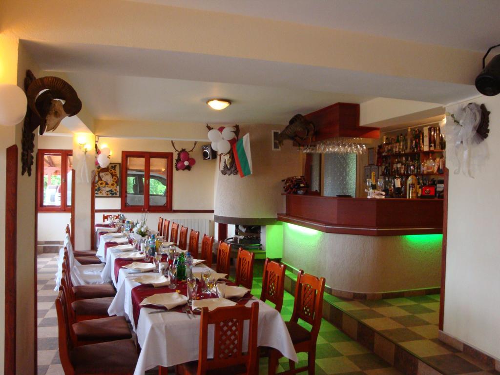Family Hotel Diana Lyaskovo  Extérieur photo