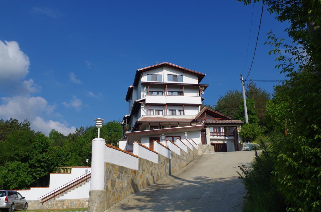 Family Hotel Diana Lyaskovo  Extérieur photo