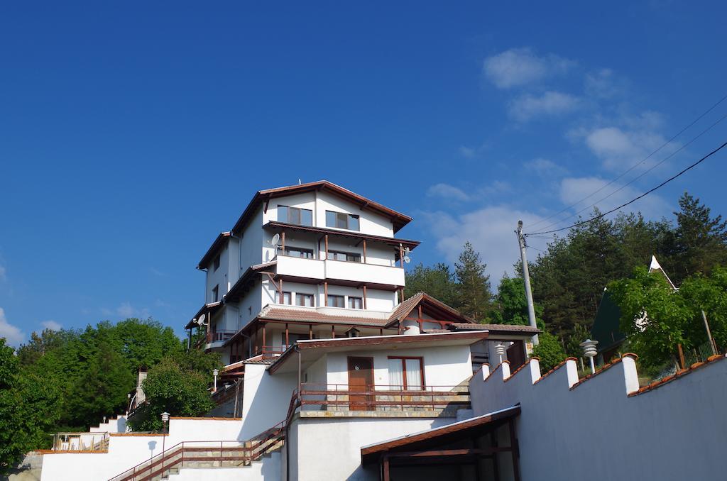Family Hotel Diana Lyaskovo  Extérieur photo