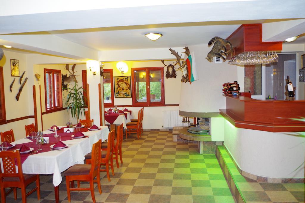 Family Hotel Diana Lyaskovo  Extérieur photo