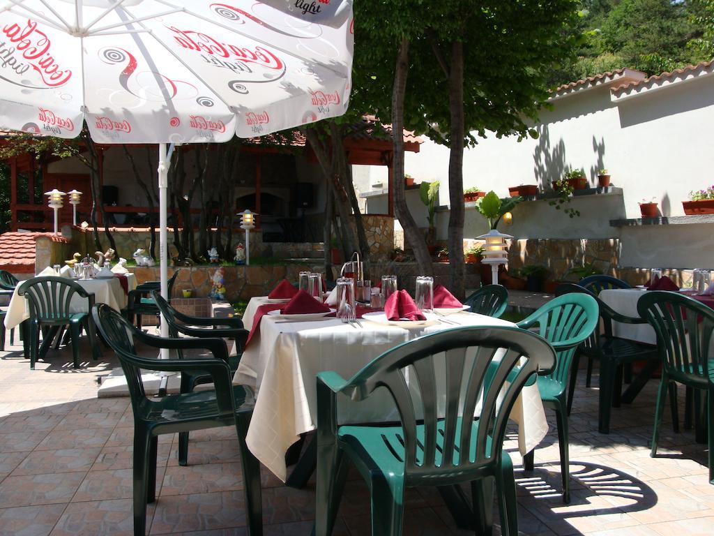 Family Hotel Diana Lyaskovo  Extérieur photo