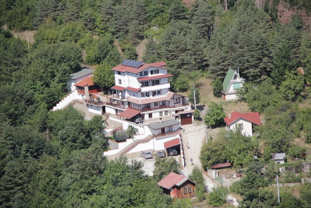 Family Hotel Diana Lyaskovo  Extérieur photo