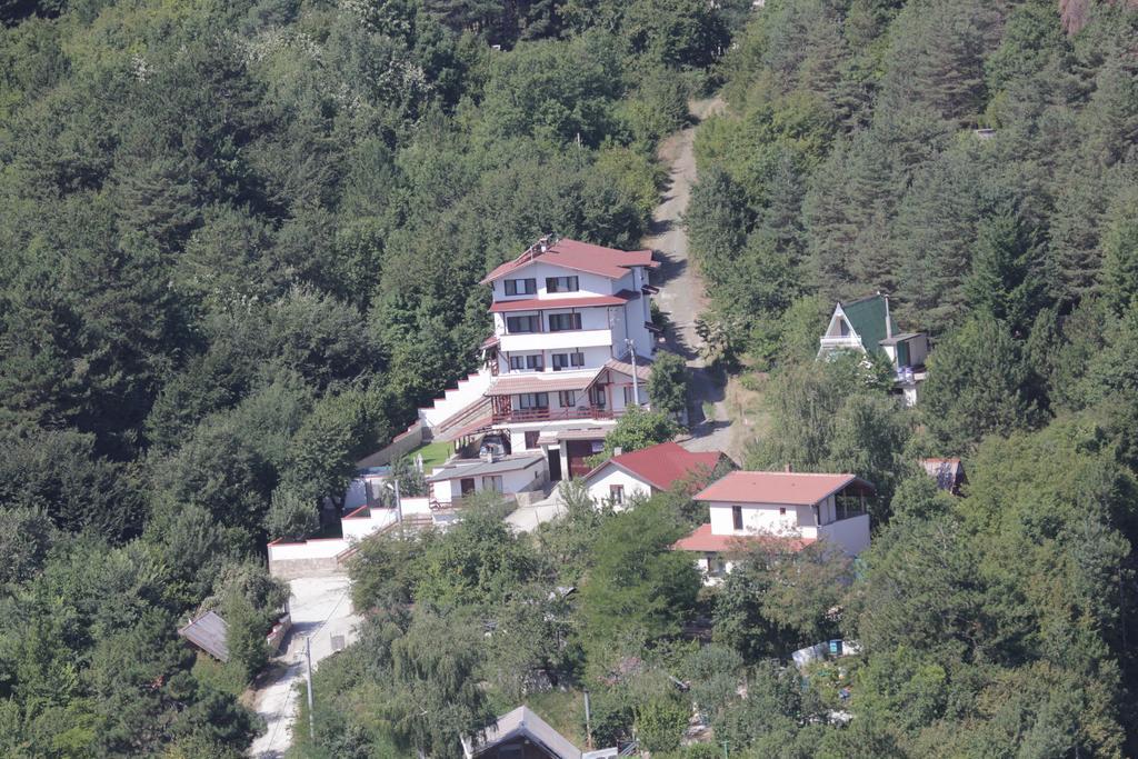 Family Hotel Diana Lyaskovo  Extérieur photo